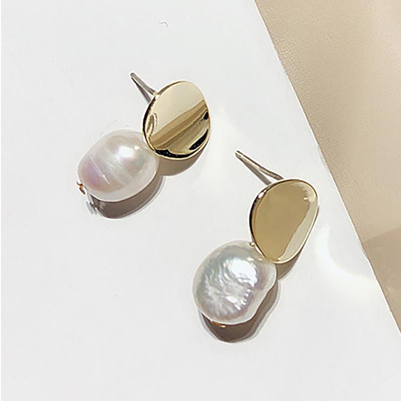 

Vintage Gold Filled Alloy Coin Freshwater Pearl Earrings Women Party Fashion Jewelry Mini Simple Chic Water Drop Dangle & Chandelier