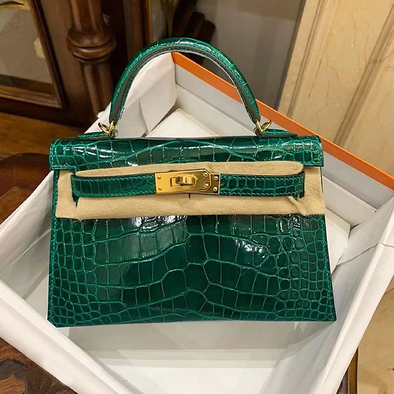 

Handbag bag bags Leather women's new fashion classic second generation Mini crocodile leather hand-held diagonal women's, Black 19cm silk towel