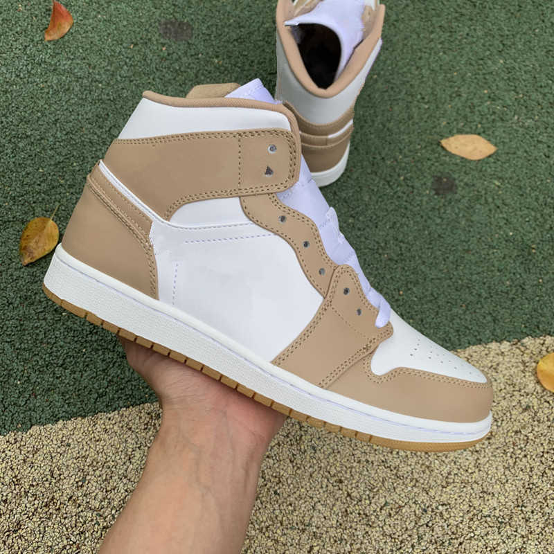 

2021 Jumpman 1 OG Men Women Mid Tan Gum Basketball Shoes 1S Flax Rubber Yellow Sneakers Classic Shoe 554724-271 With Box, As photo shows