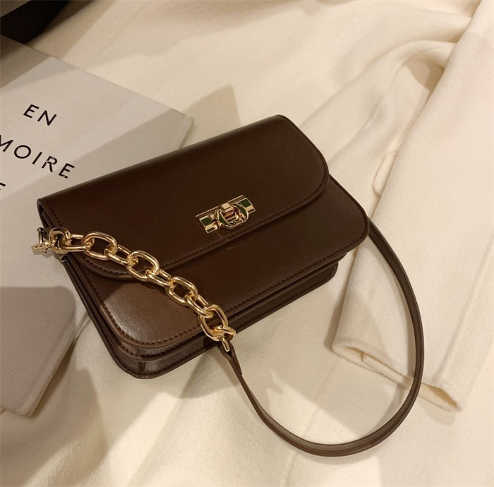 

designers duffel bags 45cm 55cm luxury large capacity travel sale women men genuine leather shoulder fashion bag carry rivets with lock head