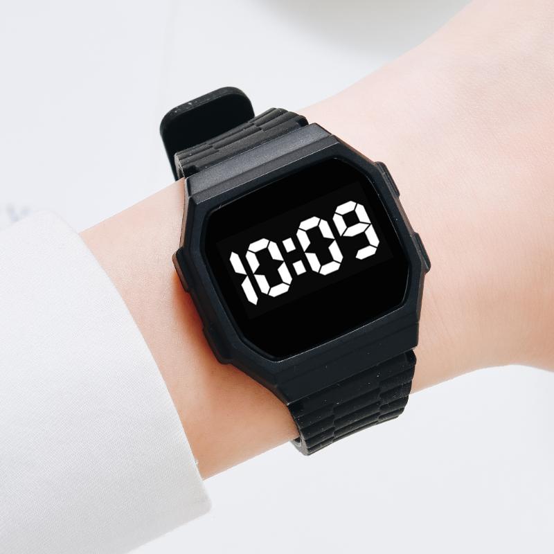 

Wristwatches Free Drop LED Digital Watch For Men Women Wristwatch Sports Army Military Silicone Electronic Reloj Hombre, Black