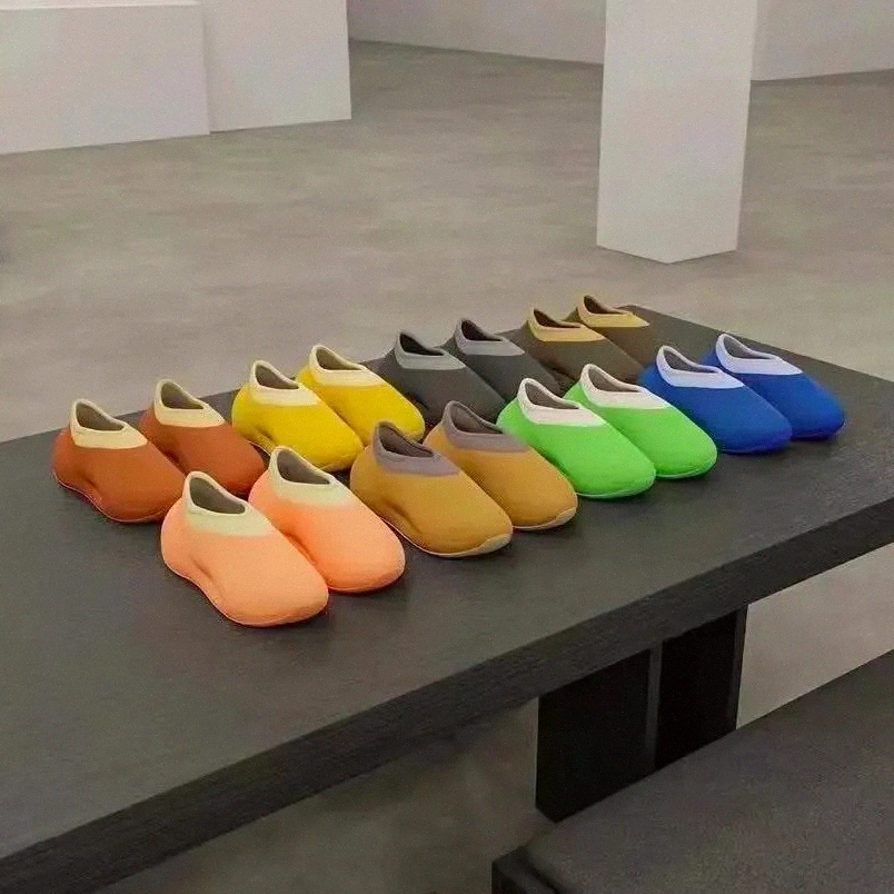 

knit runner mens womens running shoes Sulfur Stone Carbon slip-on men women trainers sneakers sports runners size 36-47 yeezy yeezys