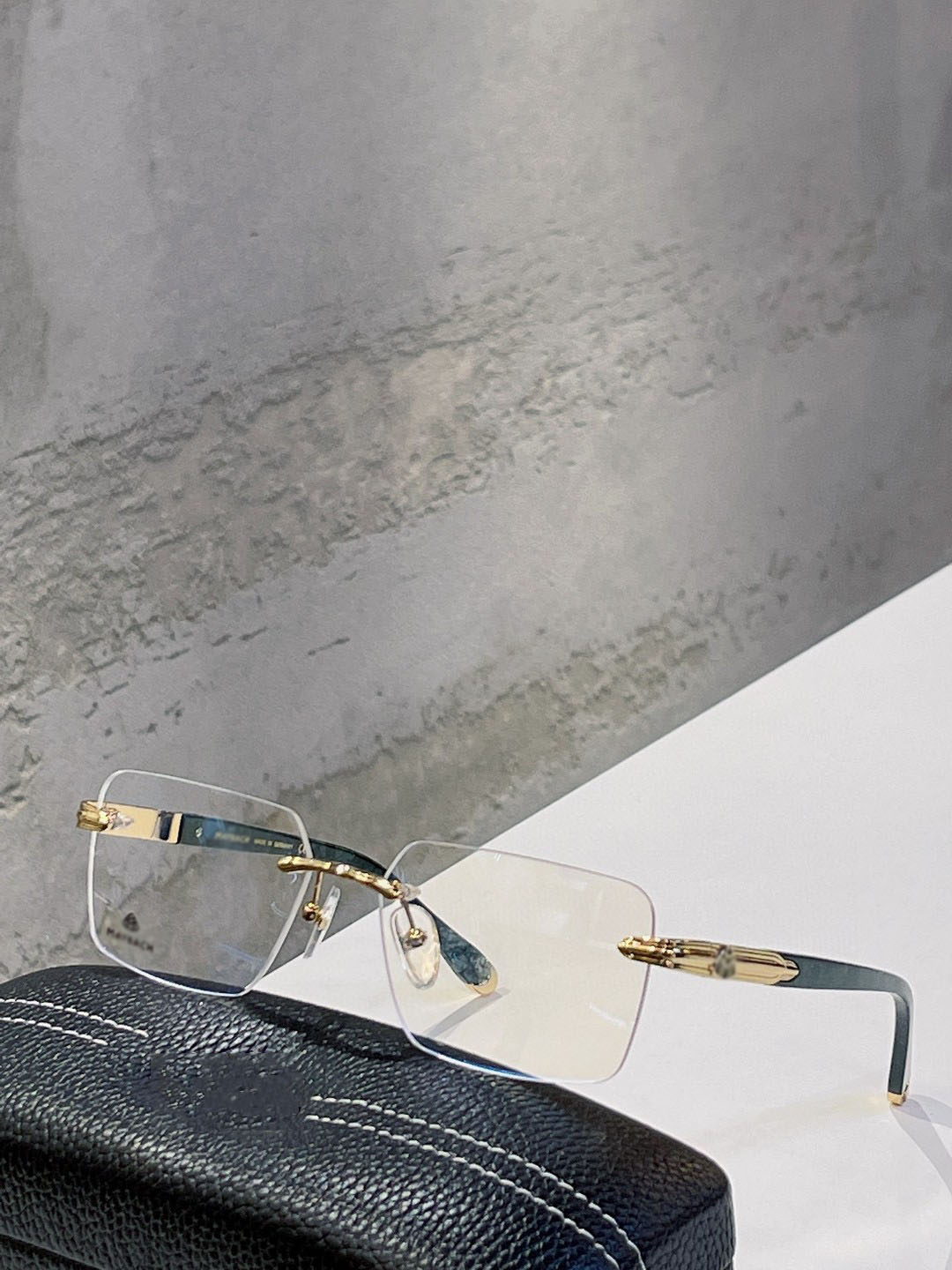 

MAYBA Z65 Top quality designer optical glasses frame fashion retro luxury brand eyeglasses business simple design womens prescription glasses with box have logo