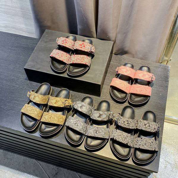 Mode Luxury Femmes Pantoufles Super Sandales Designer Velcro Femme Sandale Plat Chaussures Boutique Pink Pink Magic Stick Beach aquatique 35-42