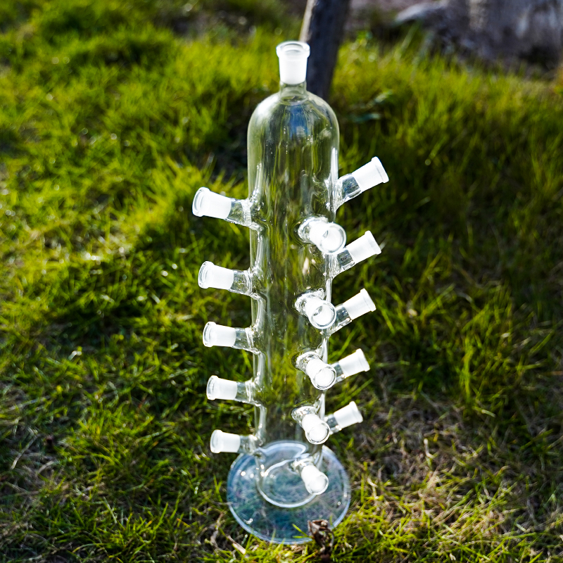 

Unique Glass Bong Hookah 14mm Female 15 Pics Joint 19 Inch Big Water Pipes For Quartz Banger Display Shelf Hookahs Bongs Cool Design