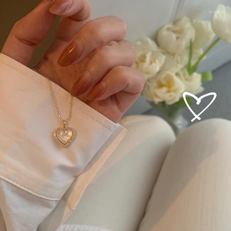 

Chains Love Heart Pendant Necklace Alloy Fine Chain Not Fade Vintage Choker Jewelry Gifts For Men Women EA