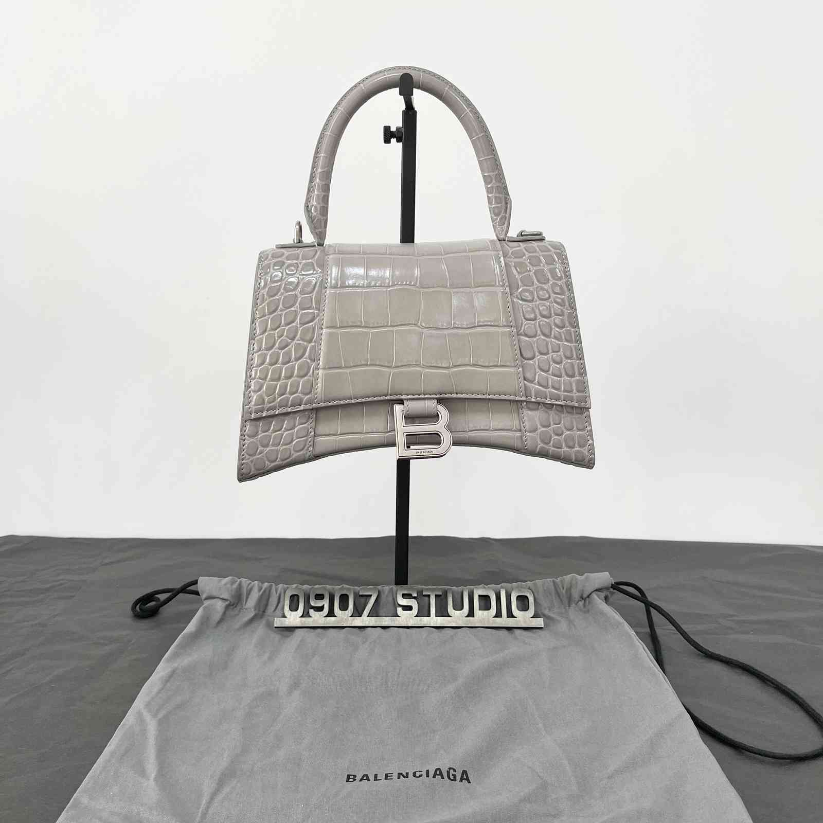 

Designer Handbags Crocodile Balencaiga Gray Calf Hourglass Silver Button Single Shoulder Bb