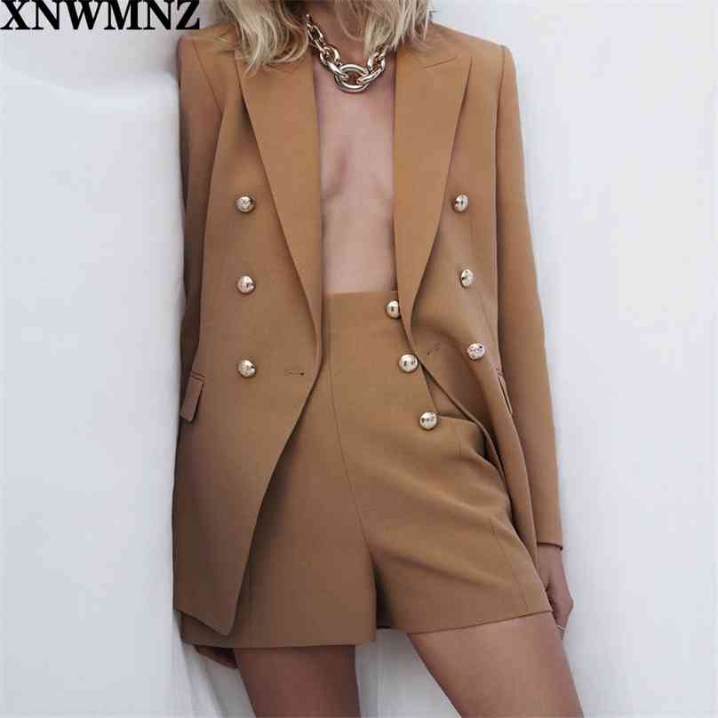 

women buttoned bermuda shorts High-waist Decorative metal buttons on the front. Invisible side zip fastening 8006703 210520, Camel