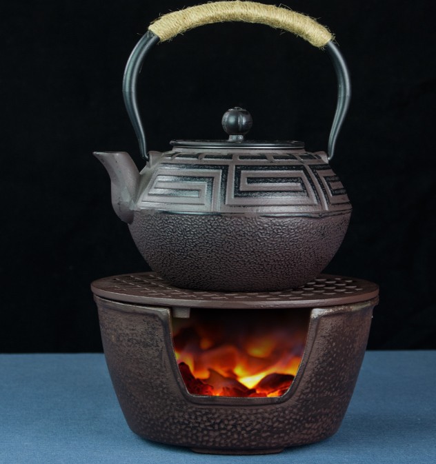

Small Cast Iron Charcoal barbecue grills BBQ Portable Retro Mini Tea Oven Heating stove candle holder teapot base 15*8.5CM 118