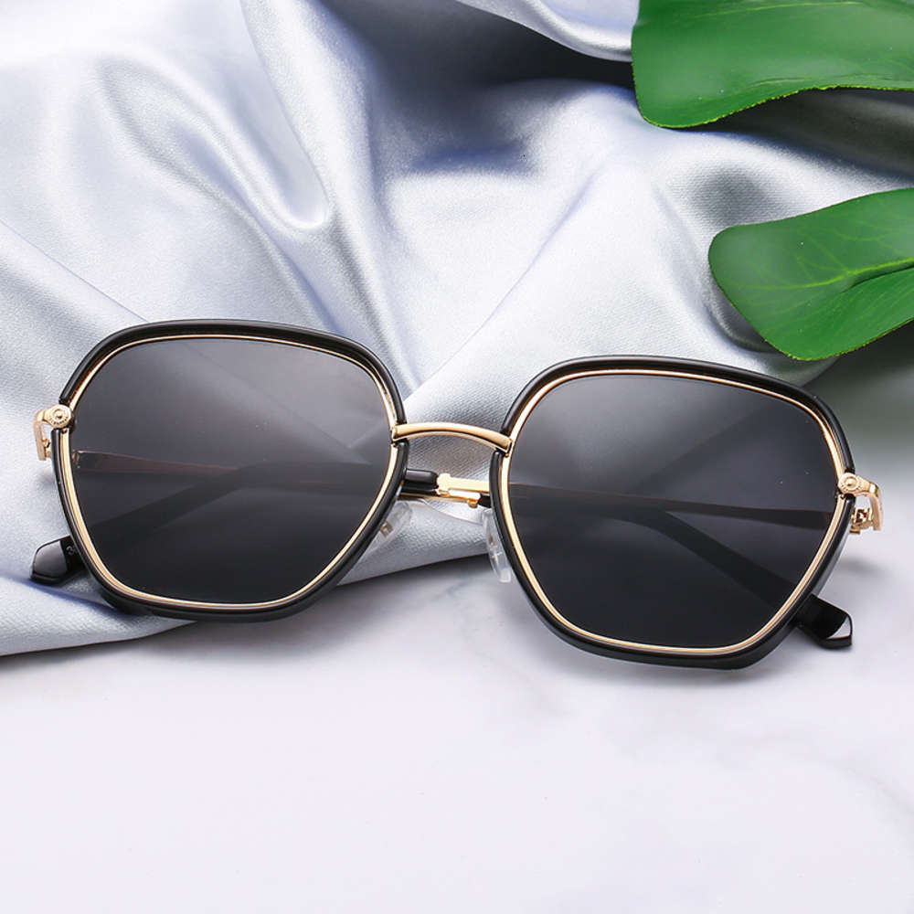 

New Diao same Sunglass Polarized women's metal simple fashion multilateral Sunglass summer 2021