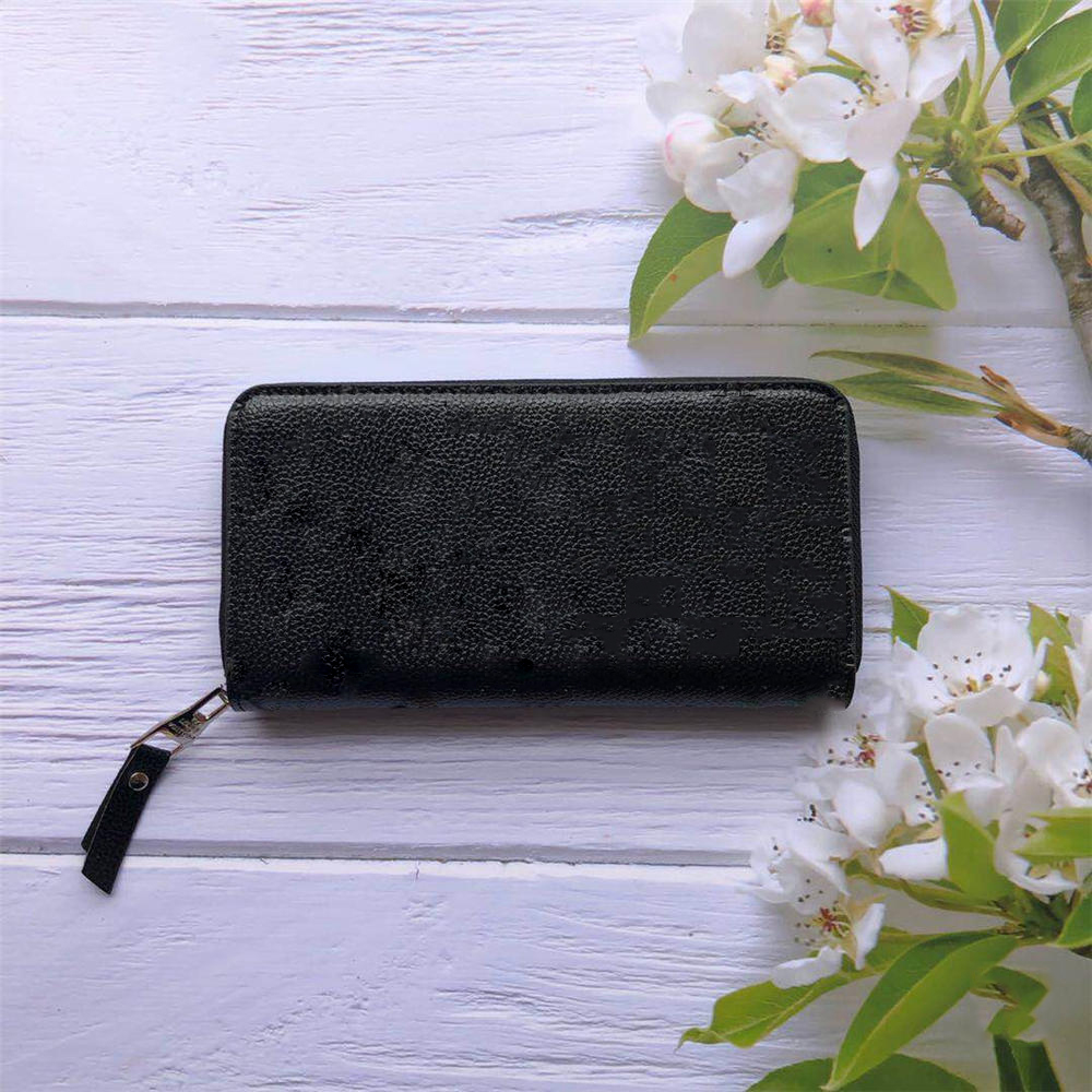 

brand Designer Women Luxurys wallet wristle handbag bag lady purse passport ID credit card holder cowhide clutch wallet pu Leather, Red
