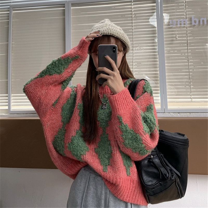 

Autumn Winter Contrast Color Diamond Plaid O Neck Pullover Sweater Women Casual Oversized Argyle Soft Waxy Knit Tops 210520, Pink