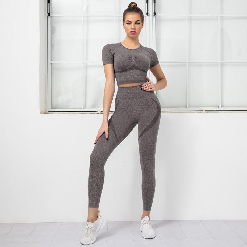 

Yoga Outfit Seamless Women Fitness Suit Body Shaping Short Sleeve Crop Top Hip-lifting Leggings 2 Piece Clothes Workout Set