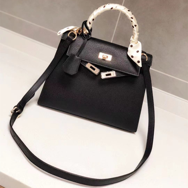 

Designers Crossbody Shoulder Bag Handbags Totes Luxurys Bags High Quality Women's Large Genuine Real Leather Handbag Purses Female Fashion with Lock wholesale