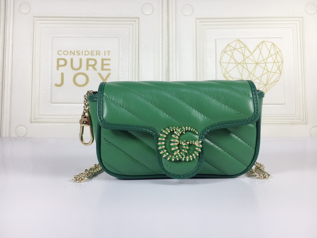 

GUCCI Crossbody Totes Shoulder Bags for women Luxurys Designers handbag Marmont Chevron Velvet bag Sliding chain strap Antique hardware Silk