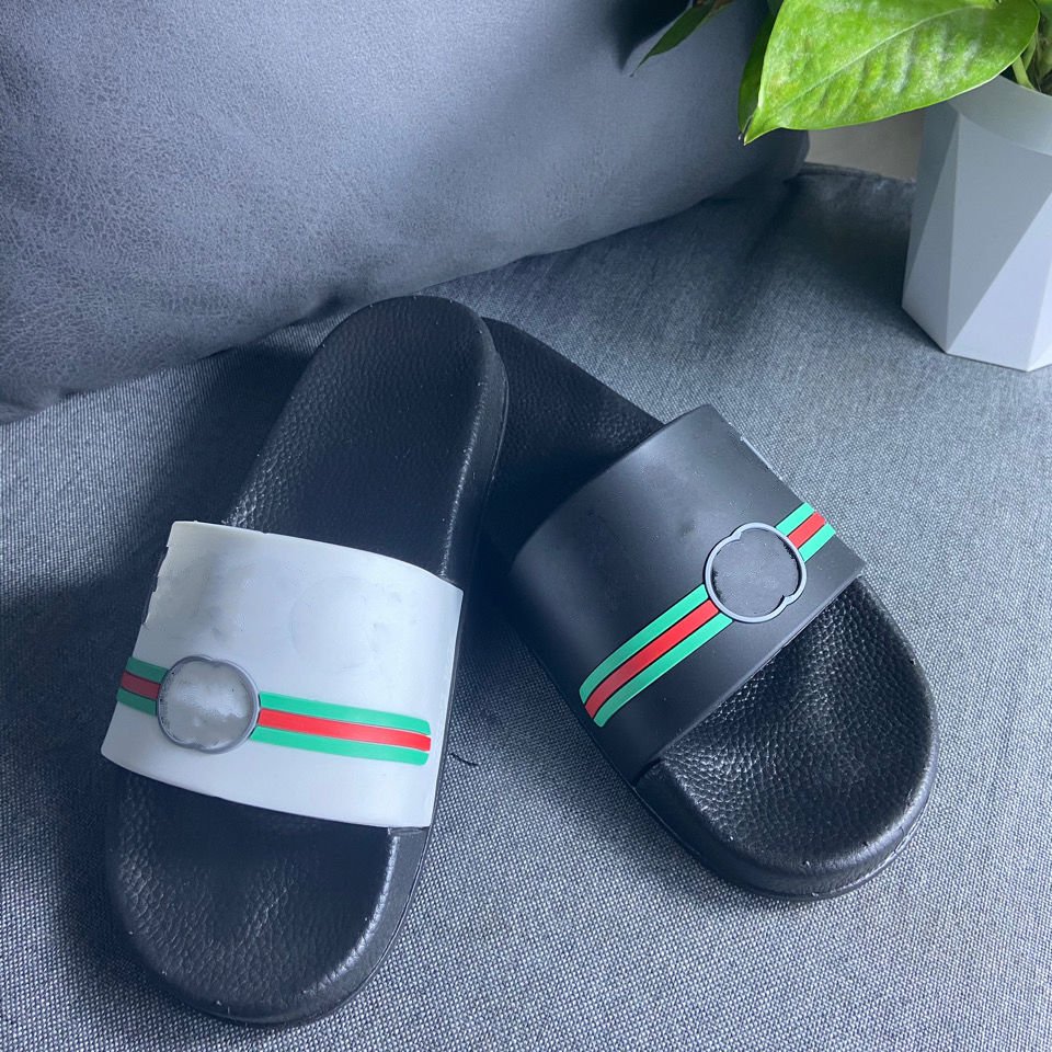

Wholesale Fashion Man and Woman Slippers Beautiful Flip Flop Ladies Male Sandals black white size 36-45