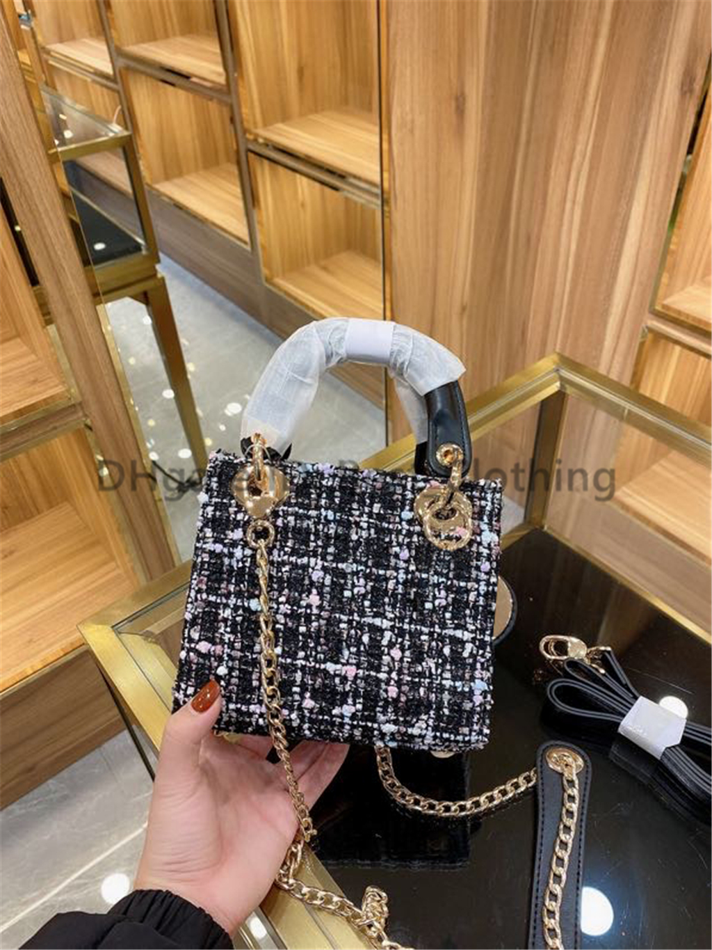 

Embroidery weave Princess bag Lady Women Fashion Vintage Clutch Handbags Dot Lattice Lock Rivet Patent Leather Alligator Diamond Bags, Color n