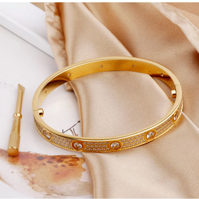 

Exquisite Christmas gifts, high-quality love bracelets Bangle, classic and fashionable ladies accessories