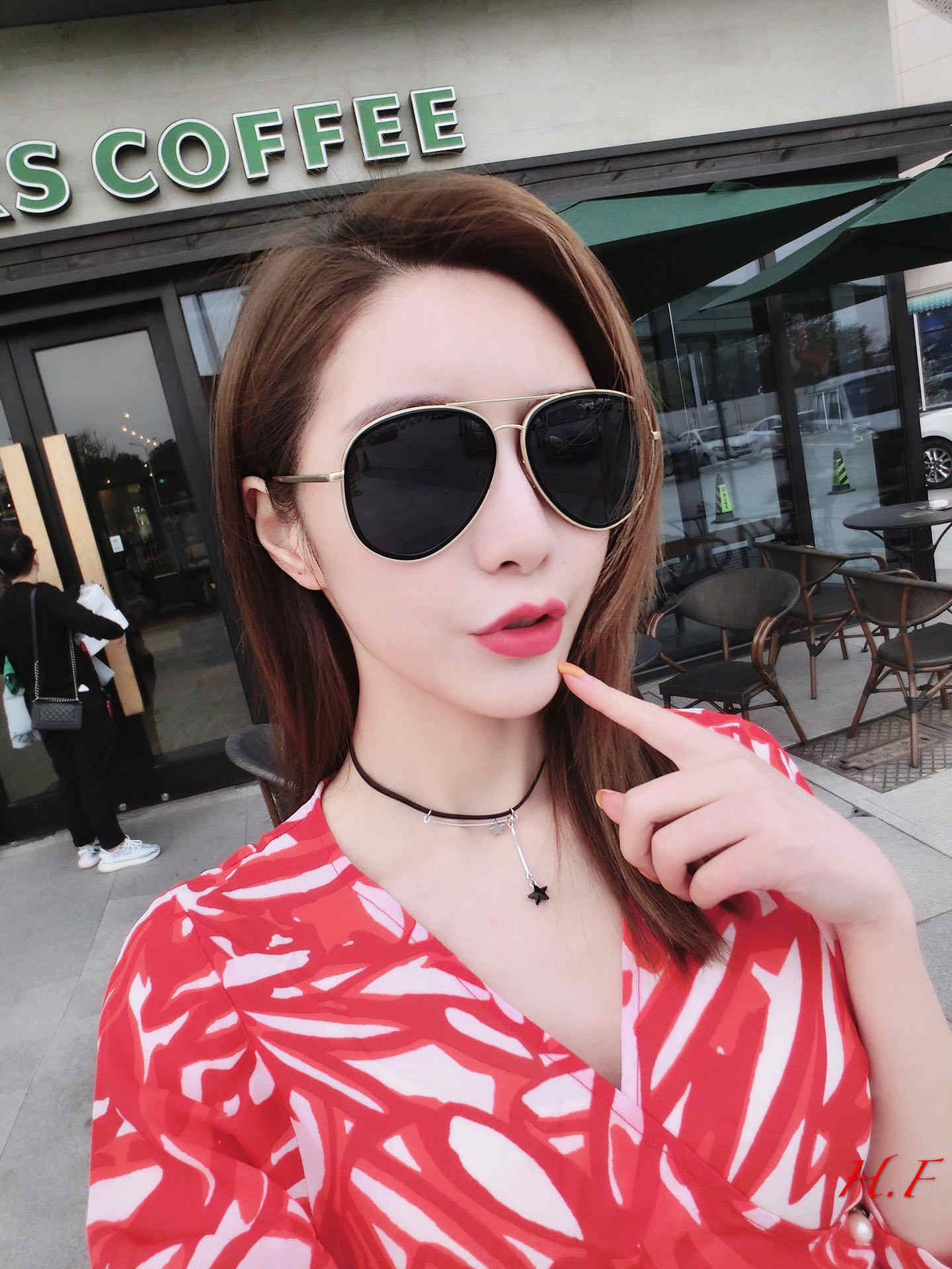

Fashion Classic design Polarized 2021 Luxury Sunglasses For Men Women Pilot Sun Glasses UV400 Eyewear Metal Frame Polaroid Lens Model: 79132 HF