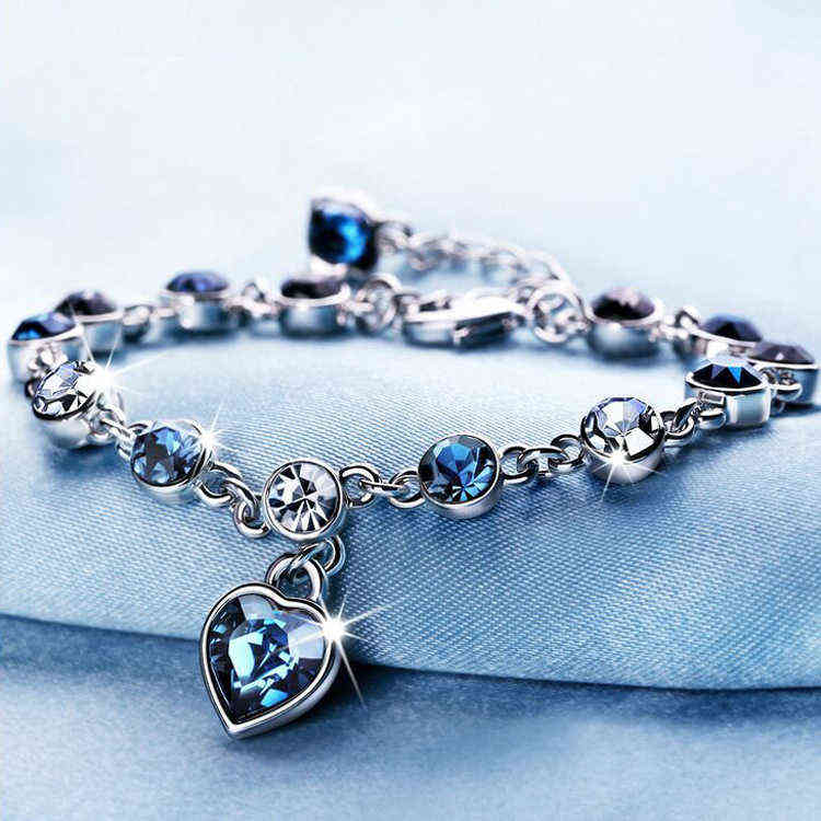 

Classic Ocean Heart Blue Crystal Bracelet for Women Alloy Fashion Simple Metal Love Valentine's Day Gift Jewelry Wholesale.