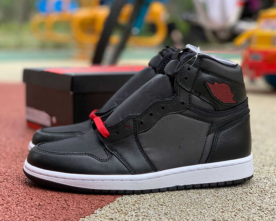 

High OG Black Satin Jumpman 1 basketball shoes 1s Authentic Womens mens Gym Red-Black White Outdoor sport sneaker trainer Topsportsmarket, #1