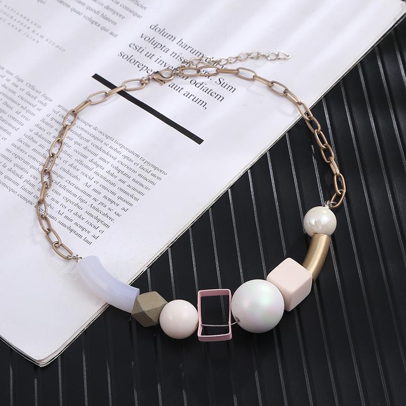

Pendant Necklaces Acrylic Wood Resin Pearl Beads Necklace For Women Gift Gold Chain Vintage Cute Fashion Jewelry Accessories 2021