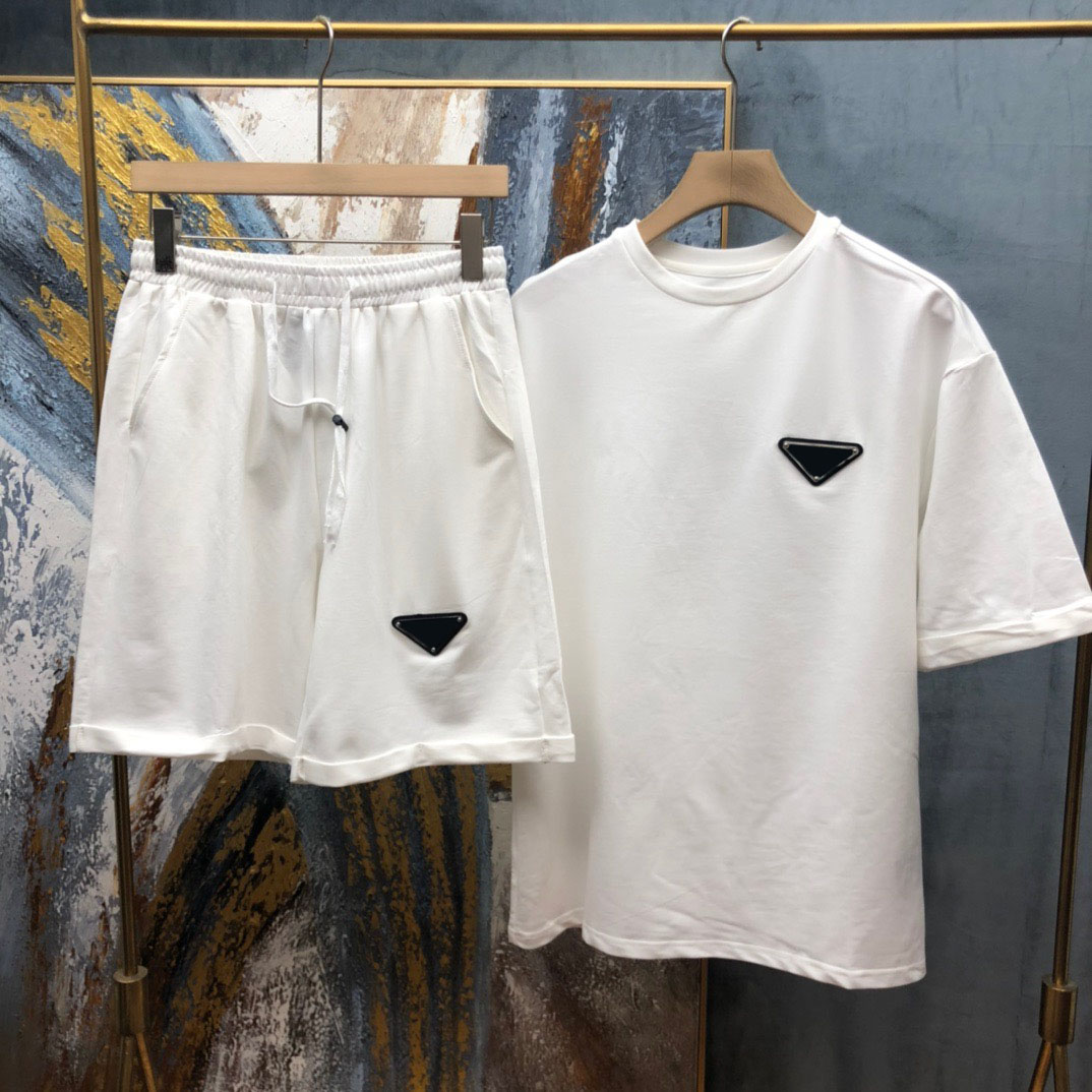 

2021ss spring and summer new high grade cotton printing short sleeve round neck panel T-Shirt Size: m-l-xl-xxl-xxxl Color: black white cb7x