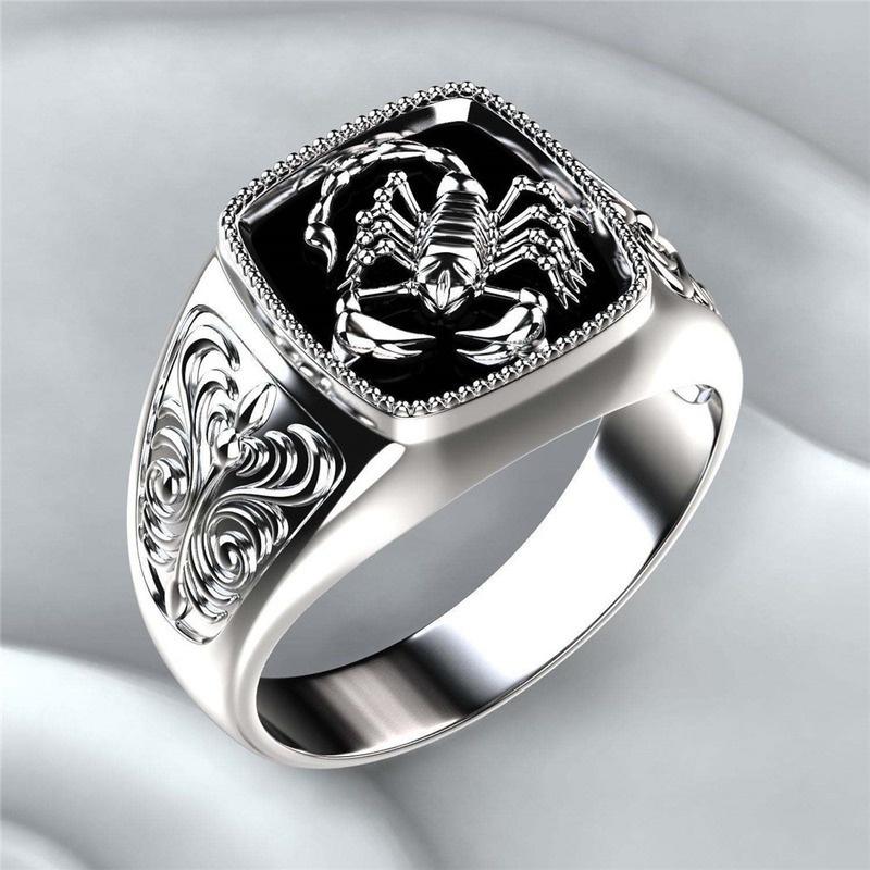 

Cluster Rings Domineering Men's Retro Poison Scorpion Ring Enamel Fashion Creative Jewelry Punk Style Size 13