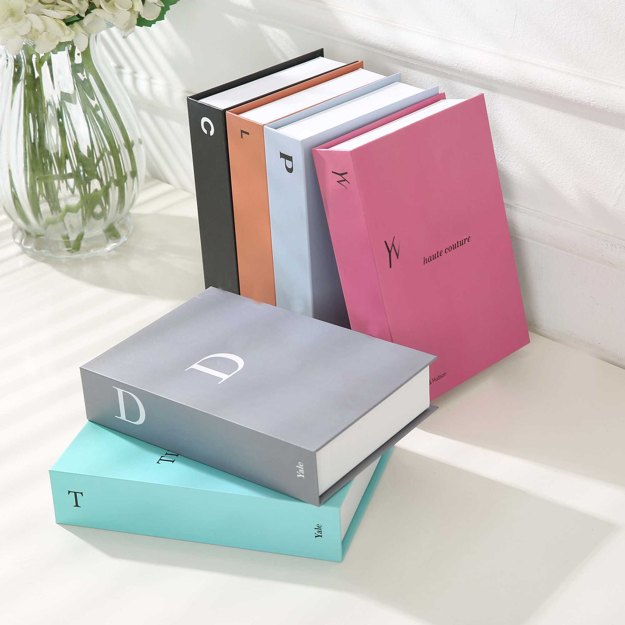 

Fake Book Openable Home Decoration Book Box Stylish and Beautiful Desktop Decoration Storage Home Accessories Book 210607