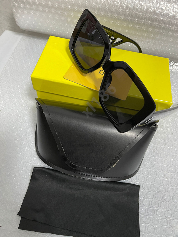 

AAA TOP Brand Designer Polarized Sunglasses Men Women Pilot Sunglass Luxury UV400 Eyewear Sun glasses Driver Metal Frame Polaroid glass Lens Box + card + Dust bag