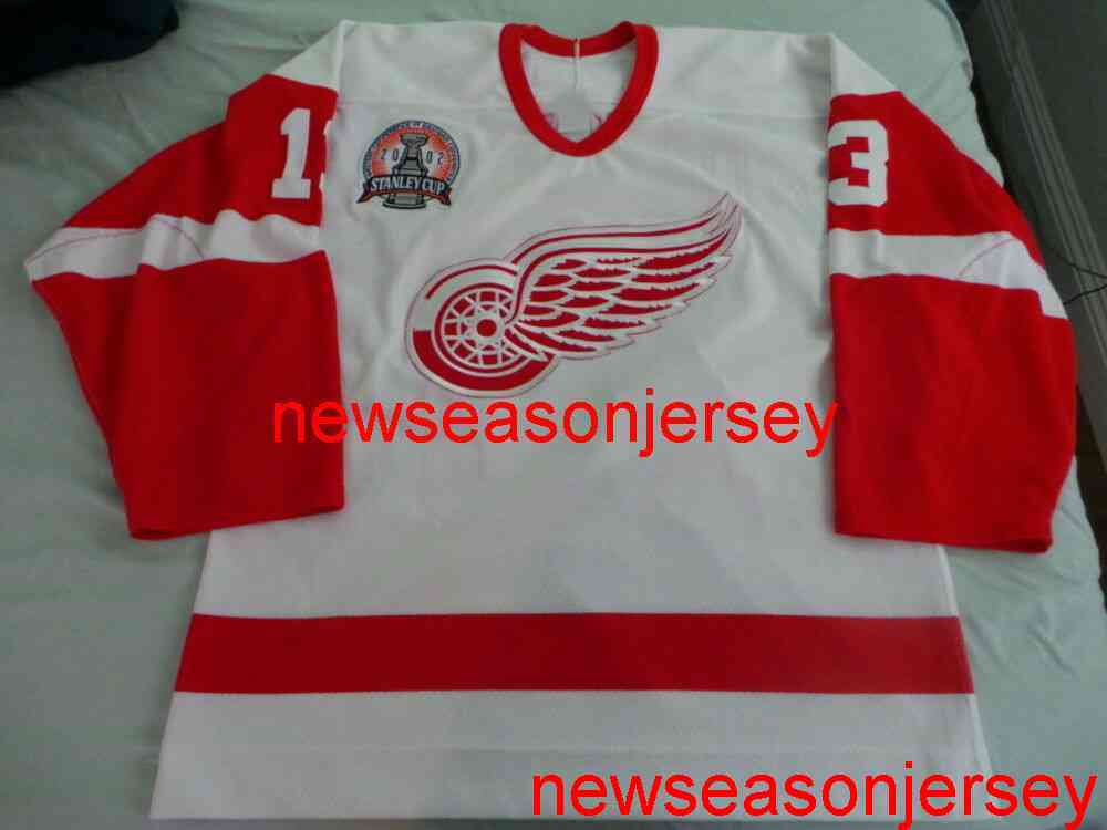 

Stitched custom CCM Pavel Datsyuk Detroit Red Wings Jersey 2002 Stanley Cup Final Any Number Name men women youth kid XS-6XL, White
