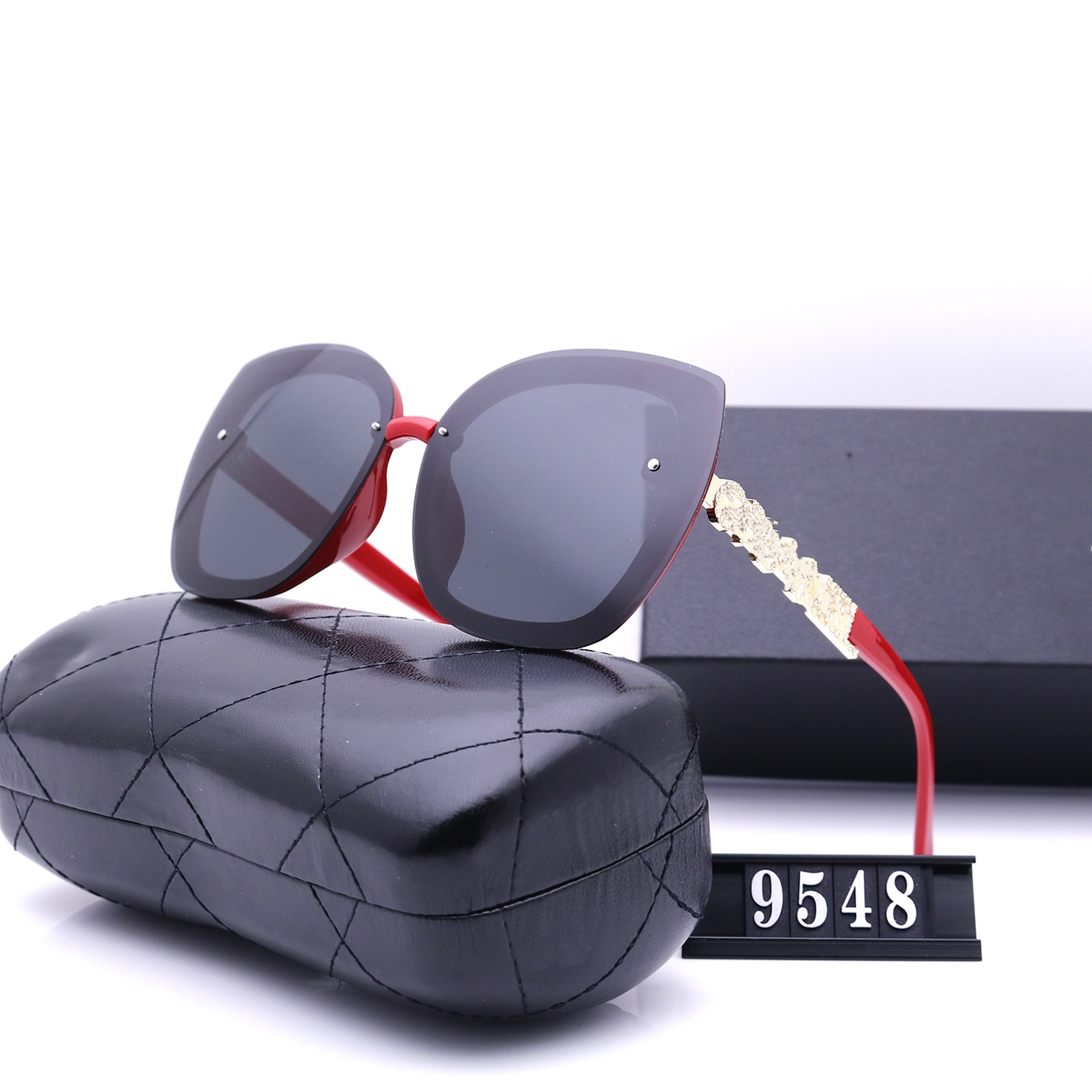 2022 Lunettes de soleil de créateur de luxe de marque pour femmes lunettes de soleil de mode de lunettes de lunettes de soleil UV400 de haute qua