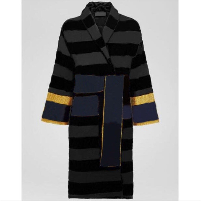 CLASSIC Women Luxurys Designers Bathrobe New Italy Men Home Sleepwear Belted Unisex Robe Long Sleeve Nightgown Hotel Pajamas Home Wear vv1-image-679596498