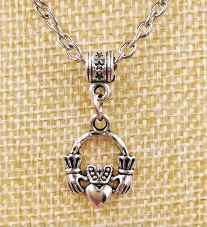 

Pendant Necklaces 1pcs Fast Delivery Claddagh Heart Love Loyalty Friendship Necklace Women Jewelry Friend Holiday Gift