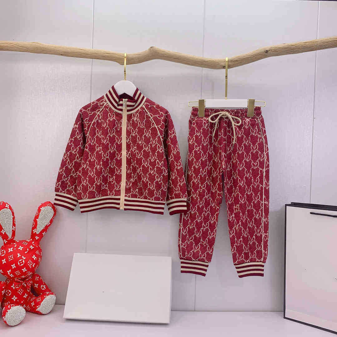 

high-end girls clothing set 2021 autumn new tracksuit sets kids jacket+trousers clothing suit sports wear size -150 girls jackets, Customize
