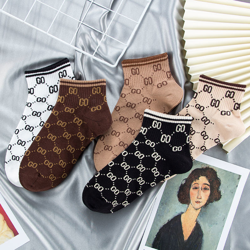 

womens socks trendy fashion all-match casual shallow mouth short tube cotton sockss, Black;white