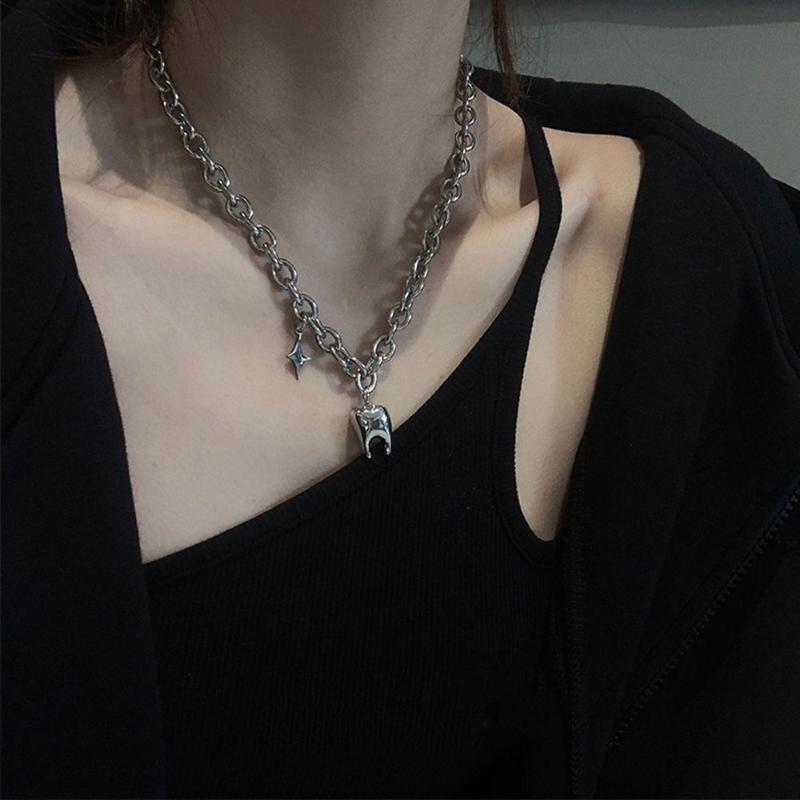 

Chains Minority Trendy Y2K Couple Women Hip Hop Men's Necklace Sweater Chain Clavicle Wisdom Tooth