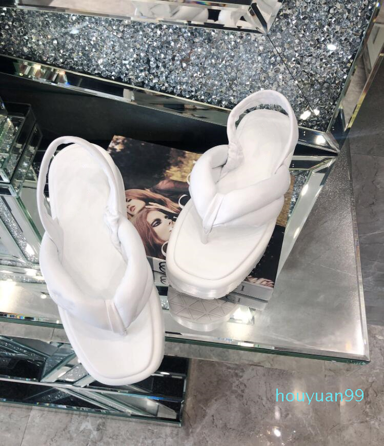 

2021 designer luxury women straps sandals fashion summer ladies flats beach slippers lastest woman casual slides with box, Color 1