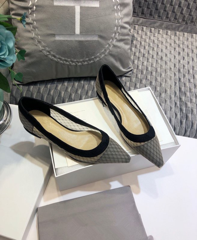 

Classics Women Sandals fashion shoes Beach Thick bottom slippers Alphabet lady Leather High heel slides, 6.5cm