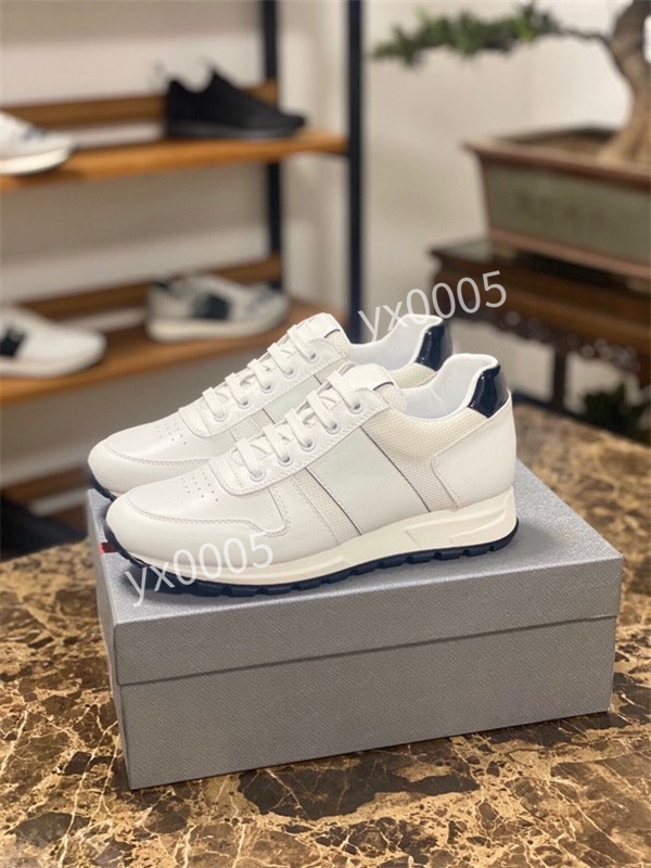 

luxury designer fashion show womens boots leather thick sole Martin woman shoes middle tube Knight bare boot Chelsea bootss, 05