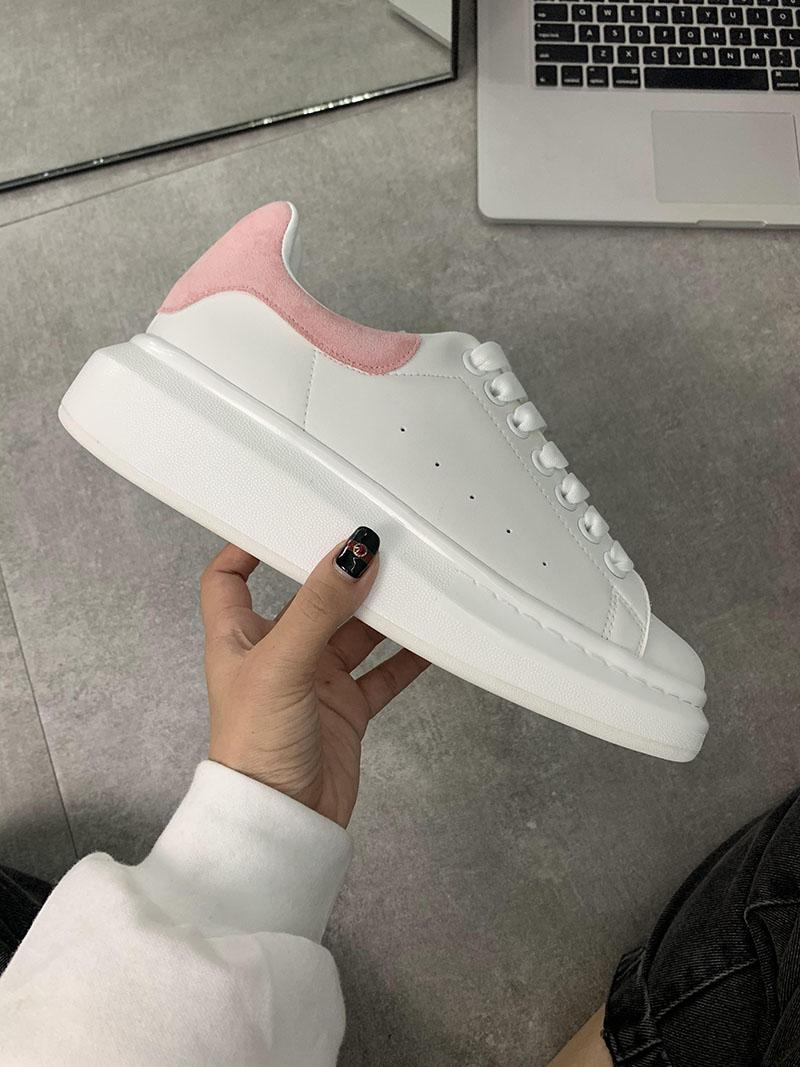 

New fashions Suede Leather Top Fashion Women Mens Designer Casual Shoes Mcqueens Alexanders 3m Reflective Triple Black White Red Green Beige