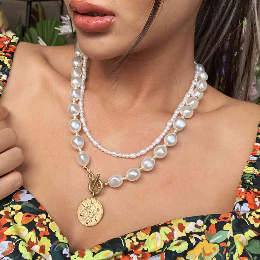 

Baroque Choker Neckalce for Women Bohemia Layerd Pearl Chain Lariat Coin Pedant Necklace Vintage Neck Collar Jewelry Charm