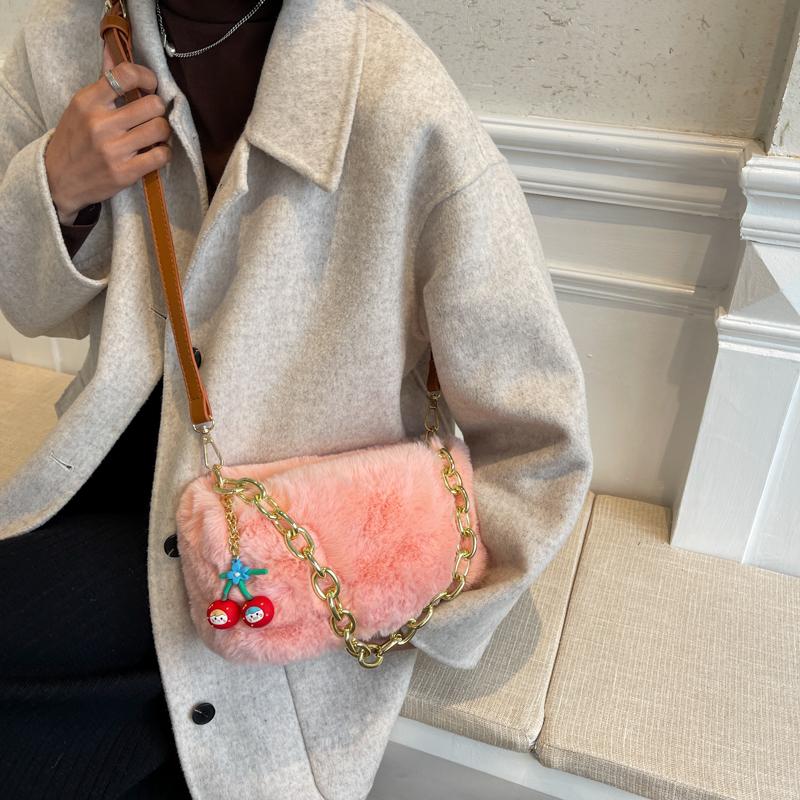 

Evening Bags Brand Women's Shoulder Bag 2021 Winter Cherry Plush Designer Chain Handbag And Purse PU Leather Crossbody Female Clutchs, Pink shoulder bag