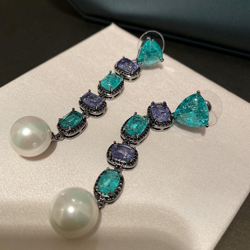 

Dangle & Chandelier Bilincolor Fashion Broken Zircon With White Pearl Long Drop Earrings