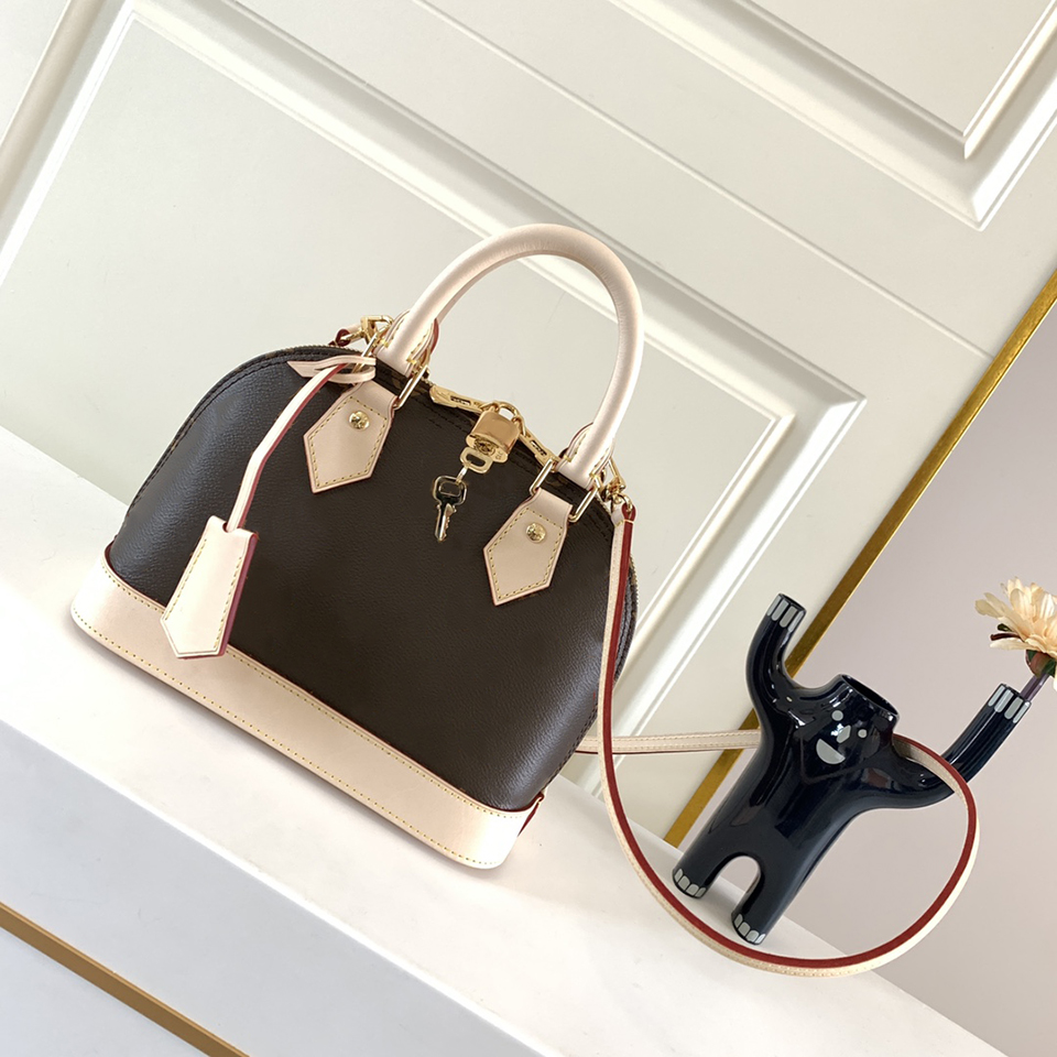 

2021 Luxurys Designers Mini Shell handbags CrossBody Bag Fashion Women Leather High Quality Handbag Shoulder Bags L0201