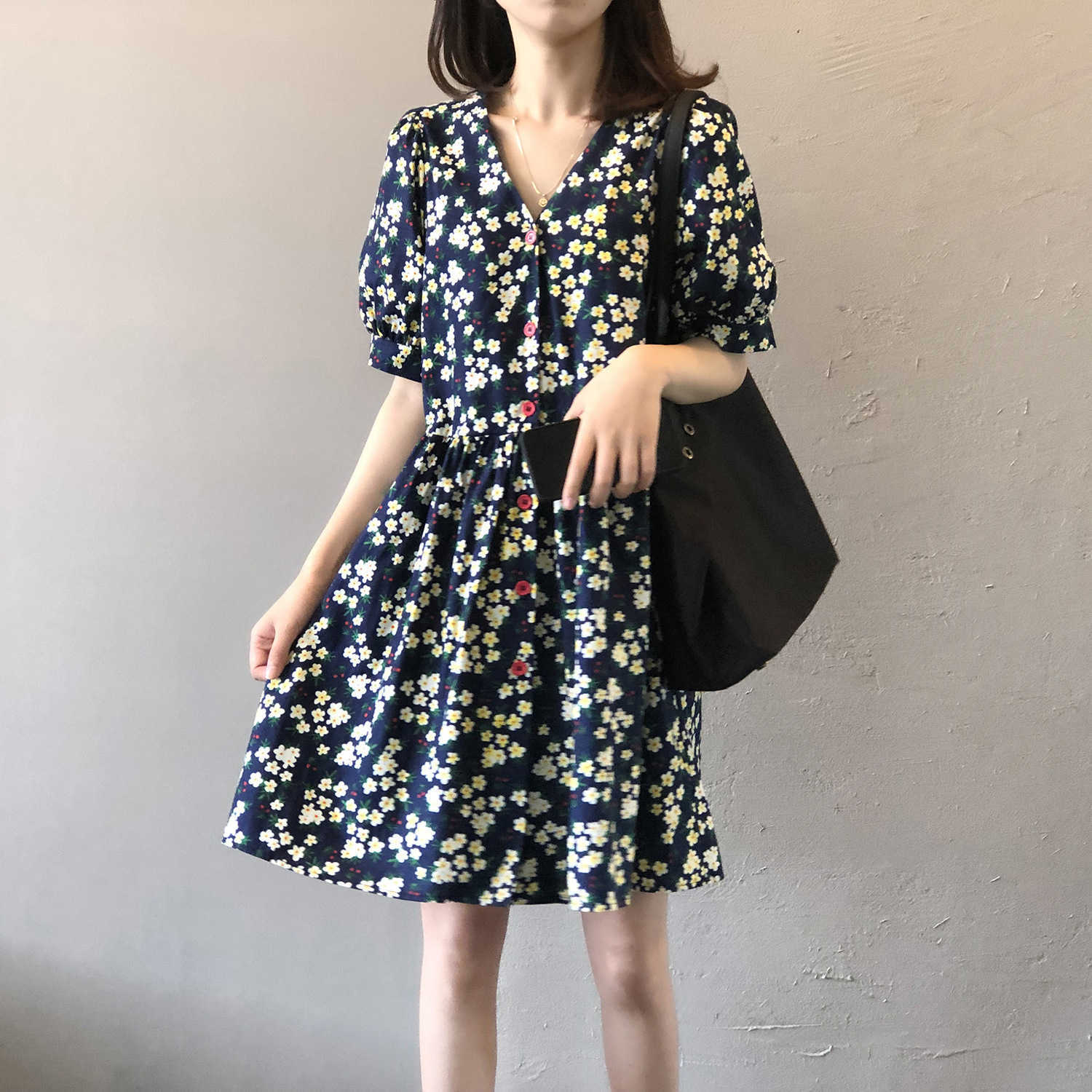 

Crushed Flower Mini Dress Women Summer Ins Retro Single-breasted High Waist V-neck Puff Sleeve Doll 3077 210607, Yellow