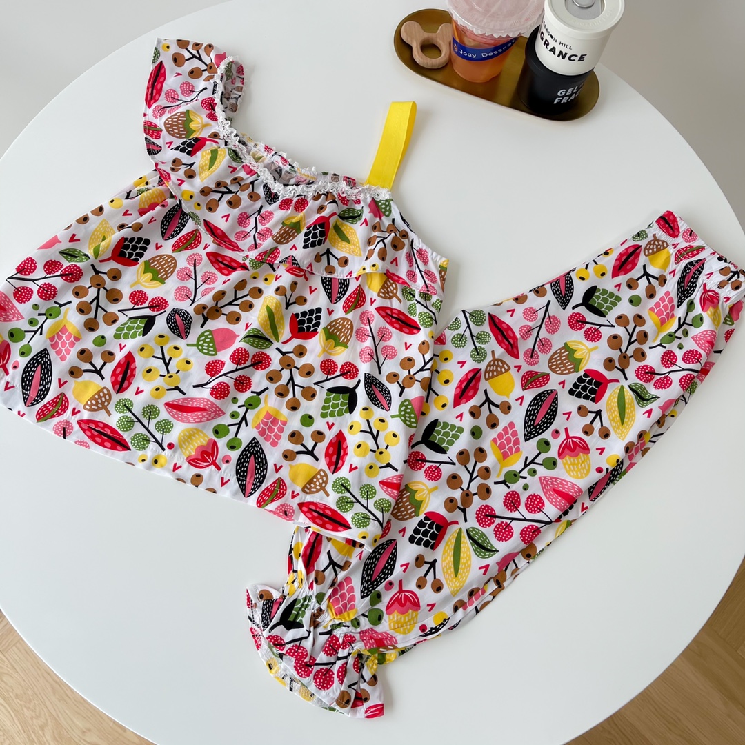 

Super beautiful princess wind summer suit for girls sweat absorbing material fresh pajamas flower design girl's suit Cool sleeveless design set