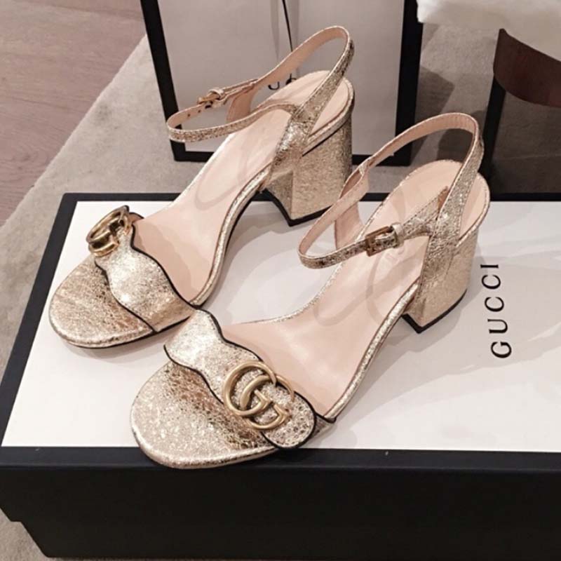 

Classics Women Sandals slippers fashion Beach Thick bottom slipper Alphabet lady Sandal Leather High heel shoes bagandshoe 012, Box