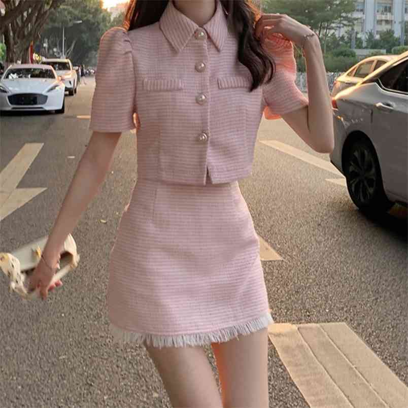 

Vintage Two piece Sets Sweet Pink Pearl Button Tweed Puff Sleeve Crop Top And Mini Skirt Summer Outfits Female 210519, Photo color