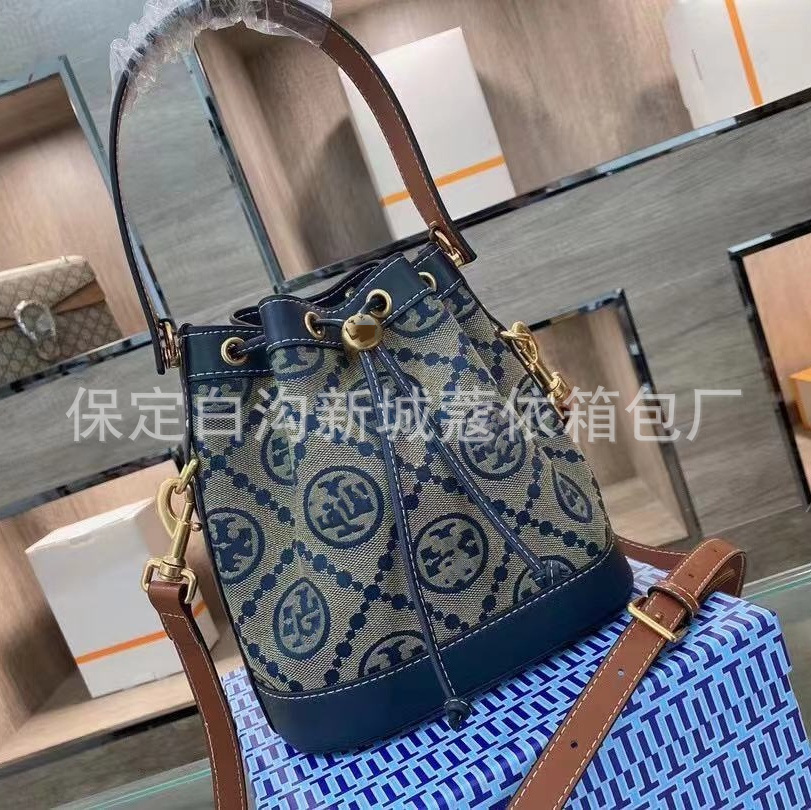 

2021 summer new TB splicing drawstring Bucket Canvas jacquard One Shoulder Messenger Bag casual hand bag, White